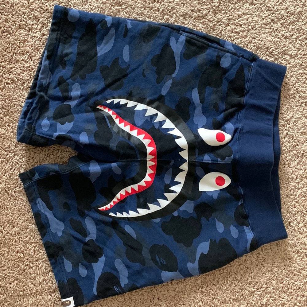 Nape camouflage blue shorts